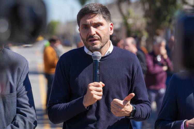Pullaro alertó por la microeconomía: “La plata no le llega a la gente y eso genera malestar social”