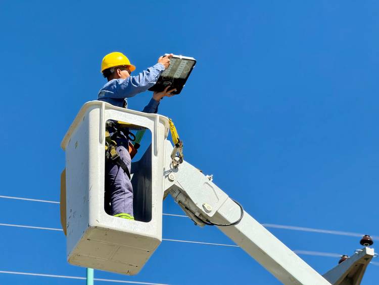 La Municipalidad continúa con el Programa “1000 Luminarias LED”