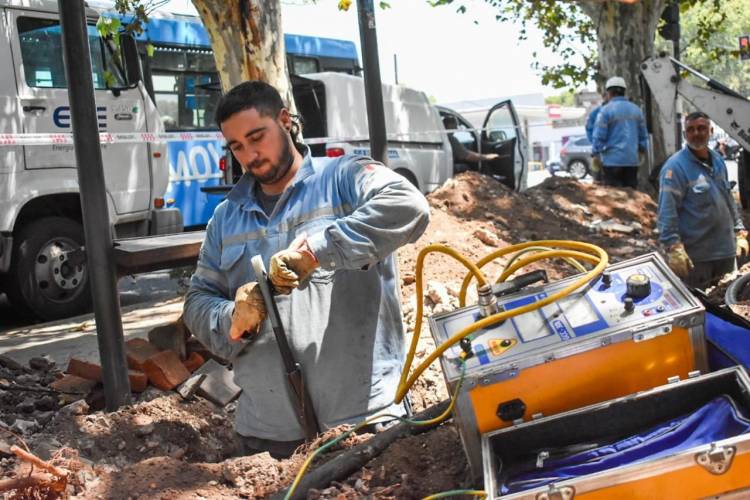 La Provincia invierte más de $ 104.000 millones en infraestructura eléctrica en todo el territorio