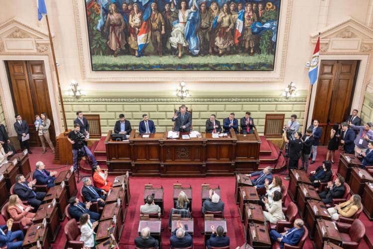 Historico: se realizó el acto de jura a la nueva Constitución de la Provincia de Santa Fe