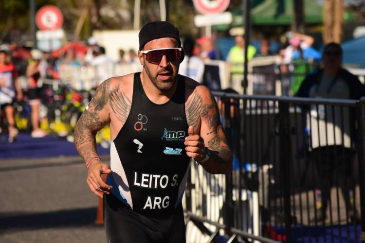 El paratriatlón y triatlón con relevos cerraron los Jadar 2025 en la subsede Santa Fe