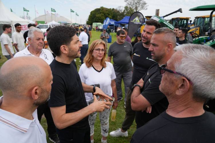 Pullaro y Scaglia mostraron fuerte respaldo a la producción este domingo en el sur provincial