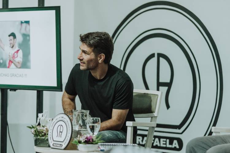 Leo Ponzio cambió la cancha de fútbol por el campo, con la pasión intacta