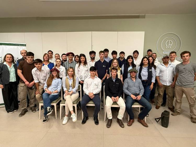 Innovación, bienestar y futuro: ejes del Foro de Juventudes en la Expo Rural
