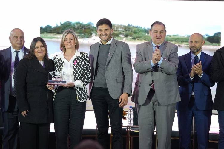 Pullaro: “Tenemos un sector privado muy fuerte y estamos convencidos de que si el Estado acompaña, Santa Fe no tiene techo”