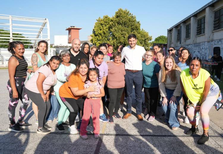 El gobernador Pullaro participó del cierre de los talleres de complementación escolar