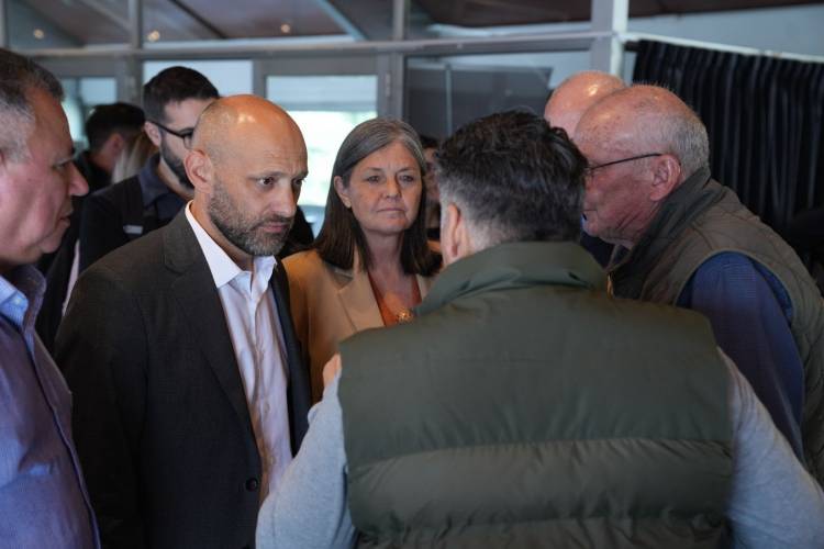 Puccini valoró el avance en la licitación de la hidrovía y la aprobación para el nuevo puerto en Timbúes: “Es la Santa Fe que mira al futuro”