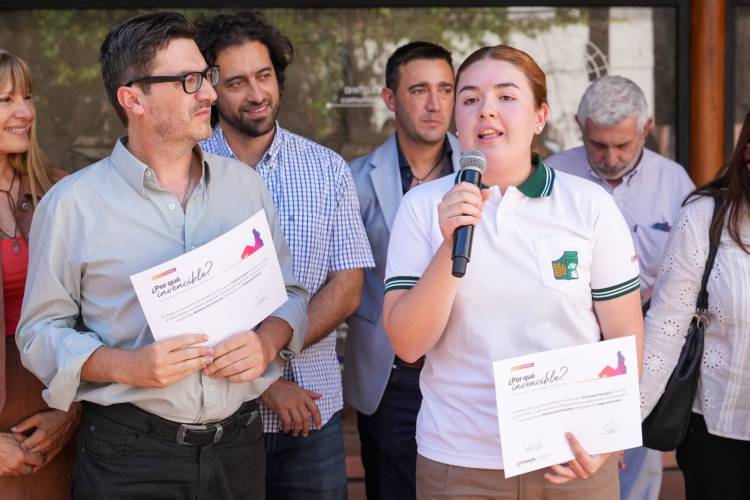 Semana Invencible: Provincia premió producciones de 16 escuelas en el concurso sobre el Brigadier López