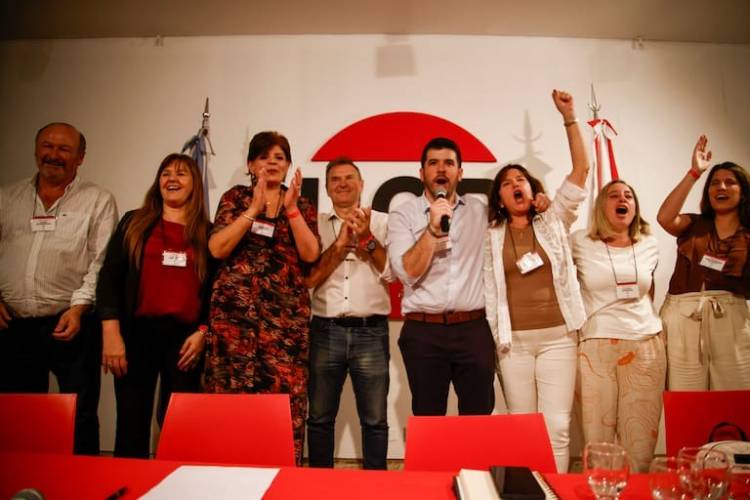 La UCR eligió a Leonel Chiarella como nuevo presidente del partido