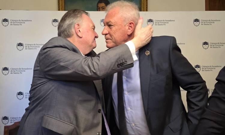 El Senado Provincial homenajeó al campeón del mundo del 86’ Nery Alberto Pumpido