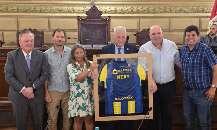 El Senado Provincial homenajeó al campeón del mundo del 86’ Nery Alberto Pumpido