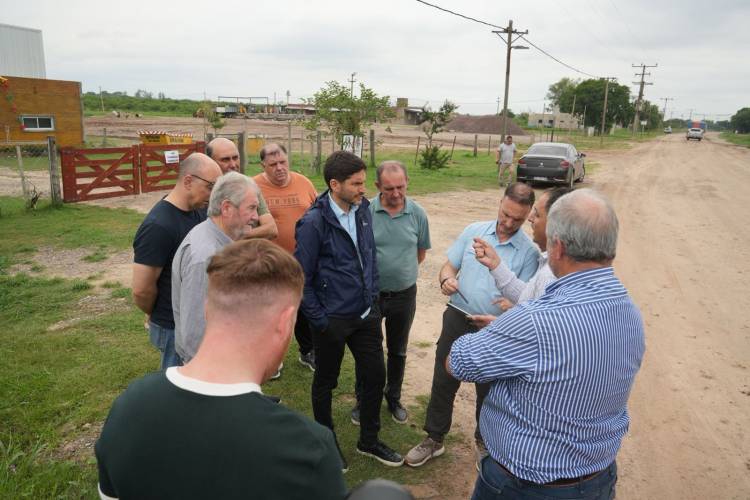 Pullaro recorrió las obras terminadas en los canales Arroyo Aguiar y Las Mandarinas
