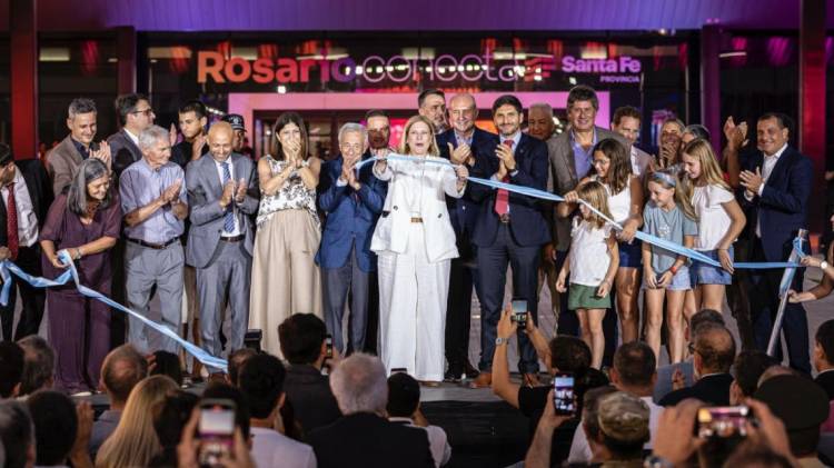 Pullaro inauguró el nuevo Aeropuerto de Rosario: “Hoy nos convertimos en la capital del interior de la República Argentina”