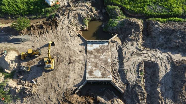 Más obras para la producción: Provincia, cerca de finalizar el reacondicionamiento de Canal Irigoyen