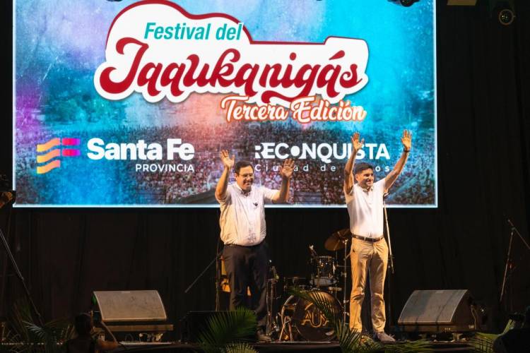*Pullaro participó en Reconquista del Jaaukanigás, el festival que abrió la agenda de verano en Santa Fe*