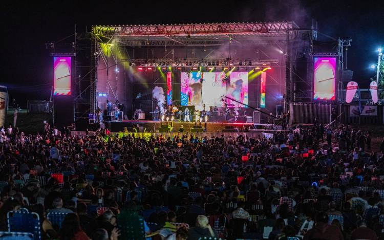 Festival del Pescador: Pullaro destacó el crecimiento del turismo y la identidad santafesina