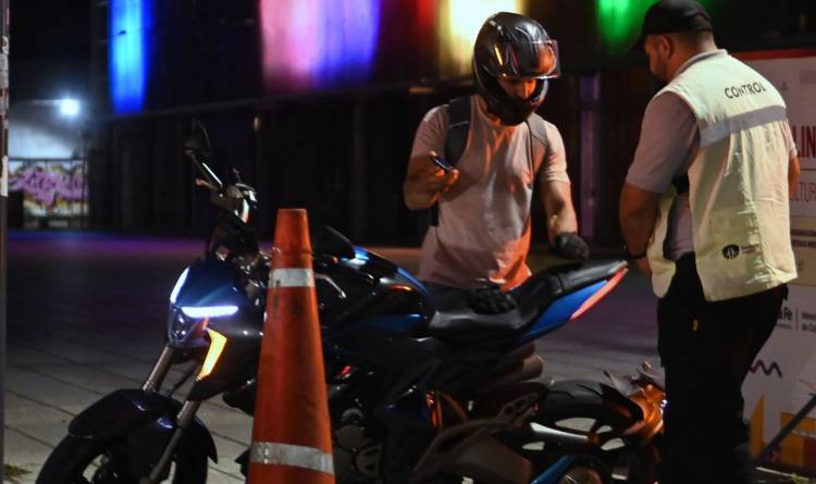 “Vale por un espejo”: la Municipalidad impulsa un nuevo programa de seguridad vial