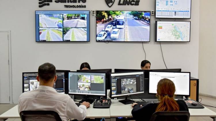 Pullaro encabeza la licitación del nuevo sistema de videovigilancia en la ciudad de Santa Fe
