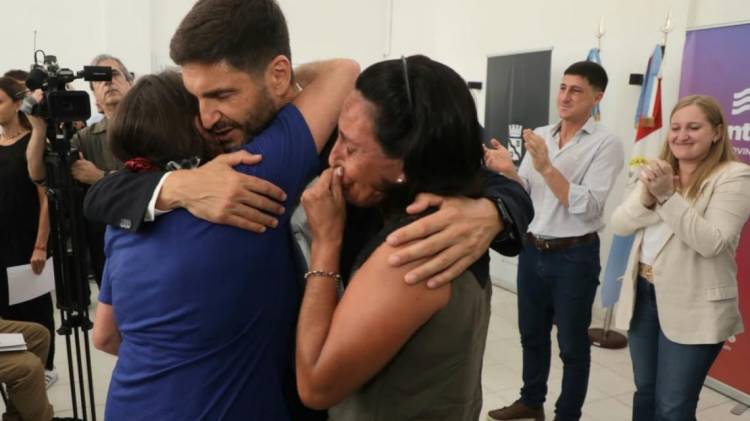 Regularización dominial: más familias de los 19 departamentos accedieron a su escritura en 2025