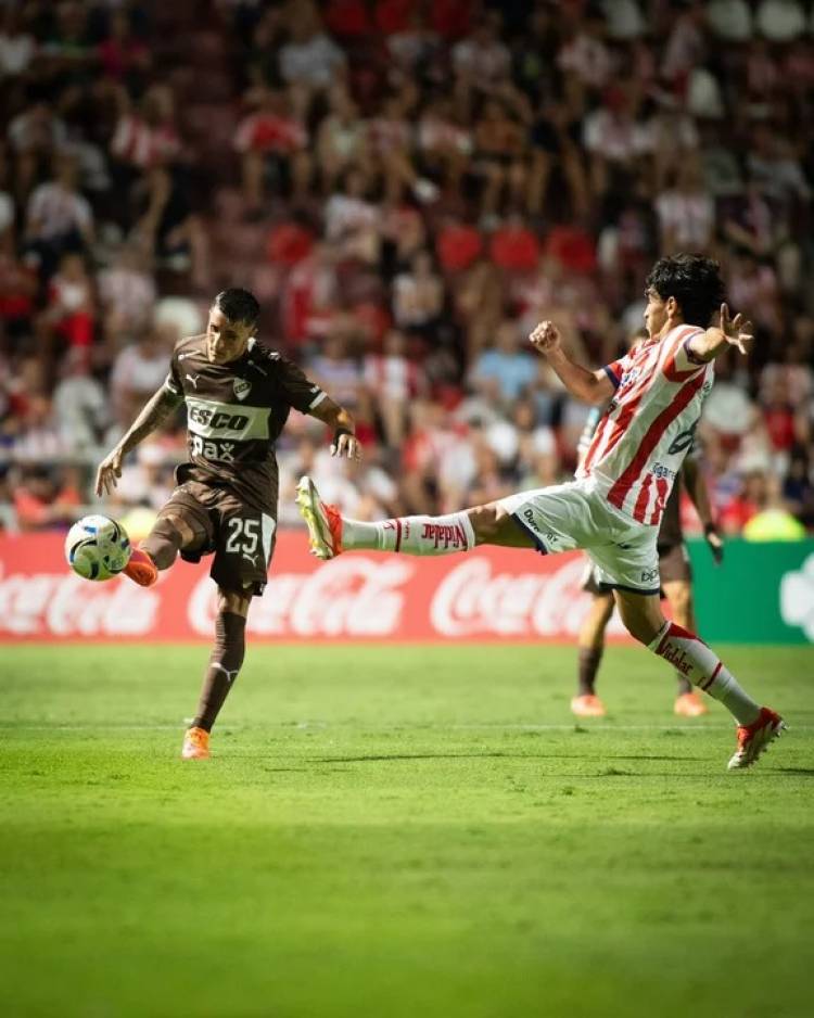 Unión arrancó la Liga con un empate en el "15 de Abril"