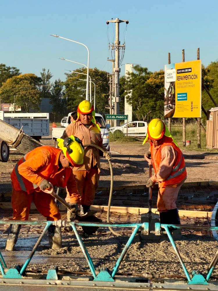 Continúa la obra de repavimentación en la rotonda distribuidora de colectoras Santo Tomé Norte