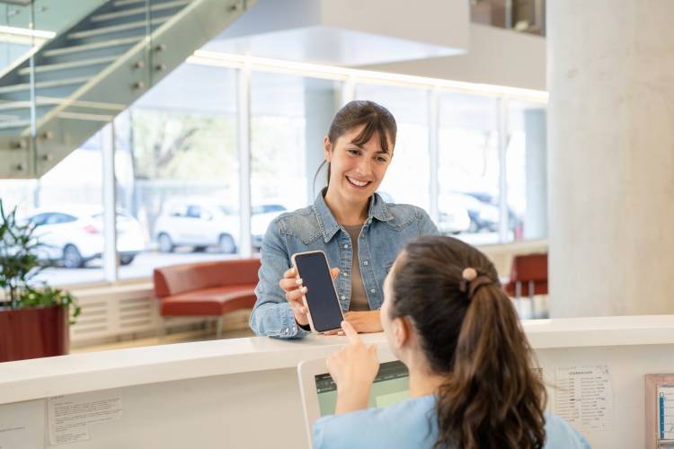 PREVI, el chatbot de Prevención Salud de SANCOR SEGUROS, amplía sus funcionalidades