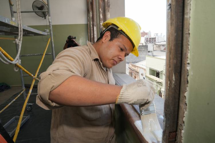 Pullaro: “Haber ordenado las cuentas del Estado y alcanzar el equilibrio fiscal, nos permite hoy invertir en infraestructura educativa”