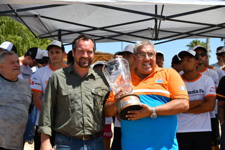 Santo Tomé recibió a los nadadores de la Maratón Santa Fe – Coronda y convoca a acompañar su paso por la ciudad