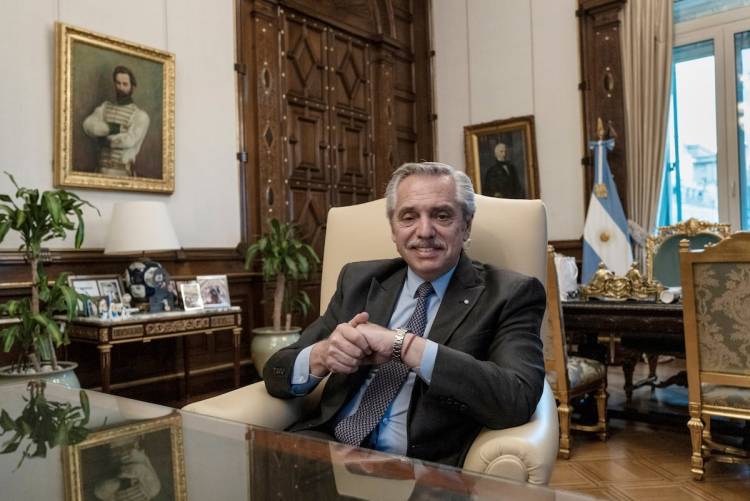 El expresidente Alberto Fernández en diálogo con UNO Santa Fe: "Una tercera vía hoy es muy difícil en la Argentina"