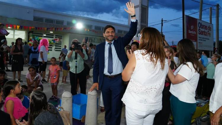 Pullaro anticipó que la Provincia inaugurará 7 establecimientos educativos antes del inicio de clases