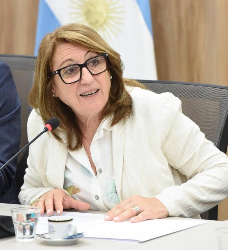 De la precariedad al desarrollo: Los siete ejes del Socialismo para modernizar el mercado laboral