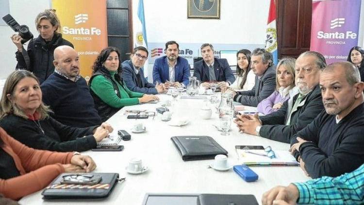 Primera reunión paritaria docente: Amsafé pidió un aumento salarial del 33% y condiciona el inicio de clases