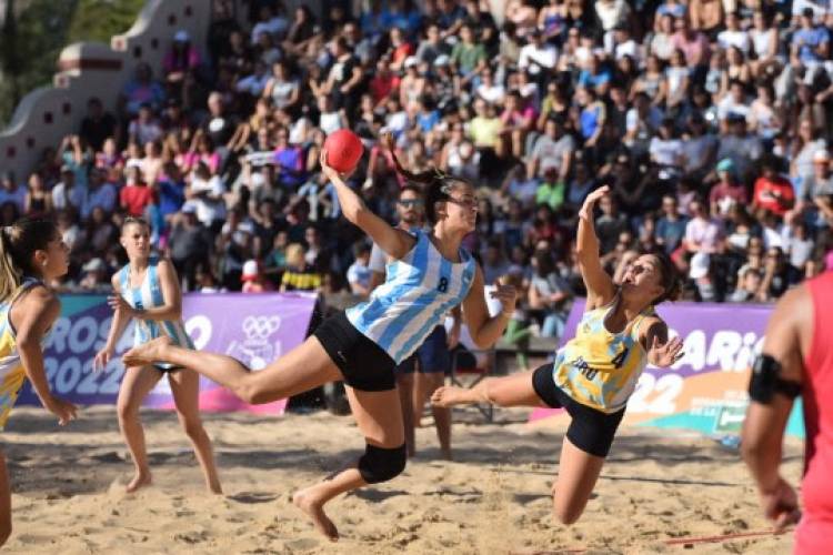 Rosario recibe a la élite del beach handball de Sudamérica en el cierre de la Playa Olímpica