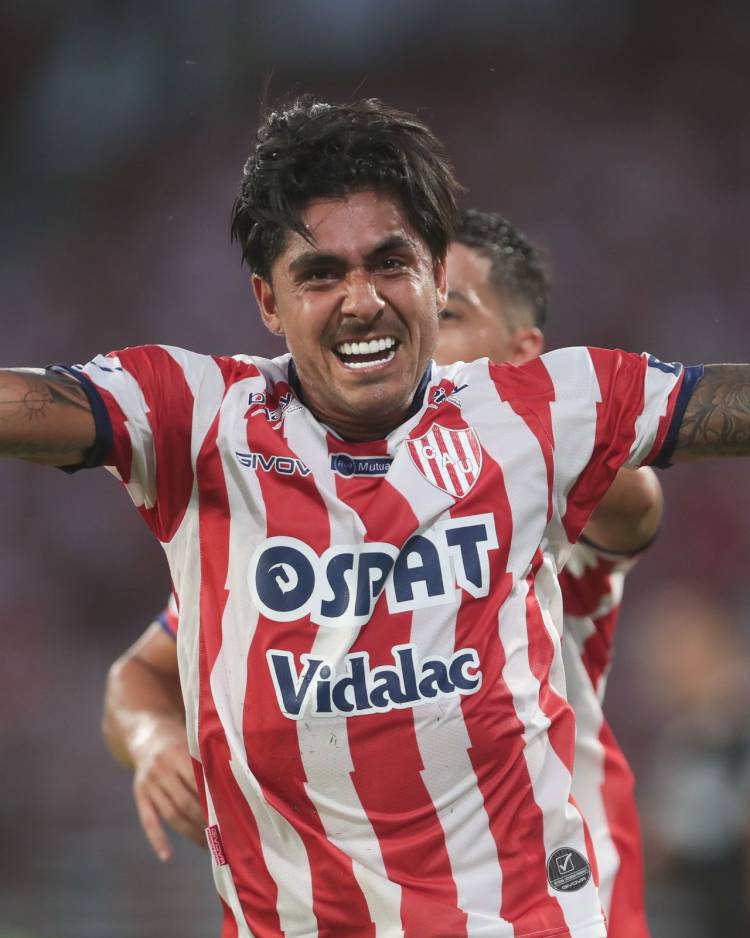 Unión le ganó a Instituto por 2-1 y se acerca a la punta de la zona A 