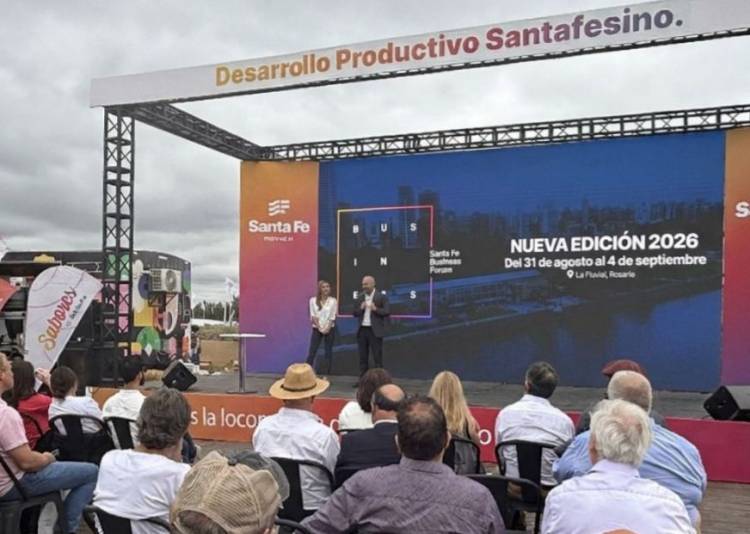 En Expoagro, Puccini lanzó el foro que conecta la provincia con el mundo