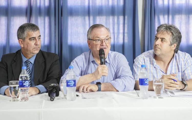 Felipe Michlig: “Son momentos de consternación, de acompañamiento y de contención”