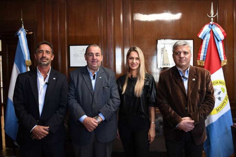 Poletti llevó al Senado el petitorio para que el Brigadier López sea declarado “Héroe Nacional”