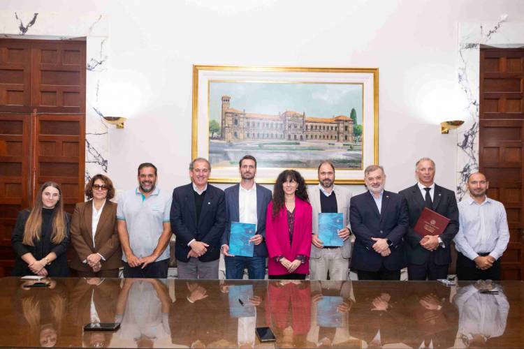 San Vicente y Ramona se sumaron al programa un árbol, un graduado