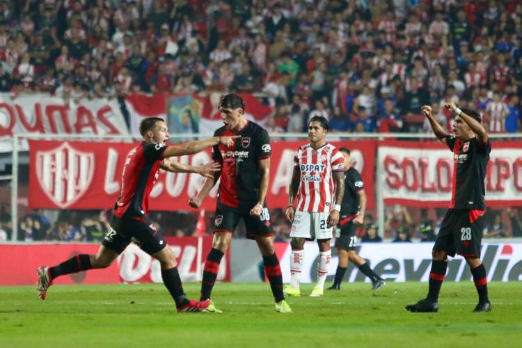Newell’s le ganó a Unión y continúa saliendo del fondo del Torneo Apertura 2026