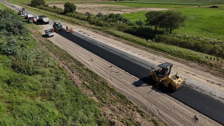 De norte a sur: con trabajos de bacheo y borrado de huellas, el Gobierno Provincial realiza reparaciones en más de 15 rutas santafesinas