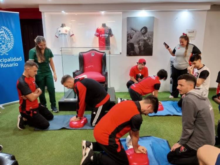 Comenzó un nuevo ciclo de capacitaciones en RCP, primeros auxilios y uso de desfibrilador en clubes