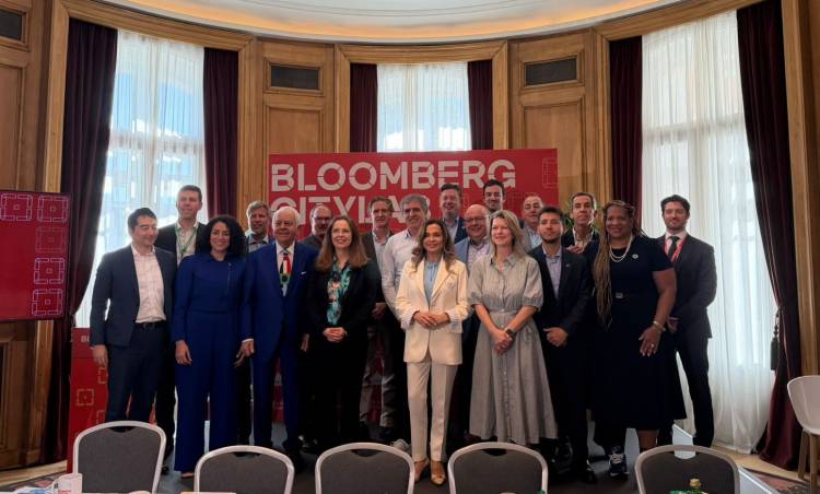 Poletti impulsa en Madrid una estrategia para atraer inversiones y posicionar a Santa Fe en el mundo