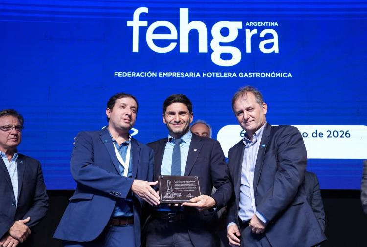 Pullaro recibió un reconocimiento de la hotelería nacional por el plan de seguridad que transformó Rosario