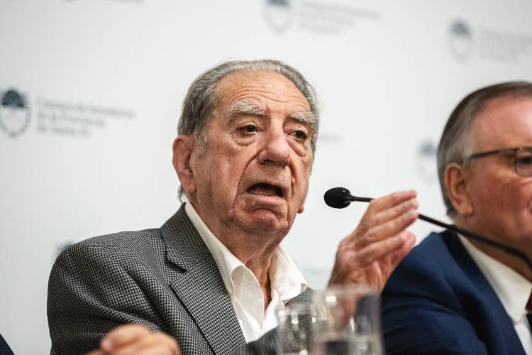 Homenaje del Senado a Danilo Kilibarda por su legado democrático