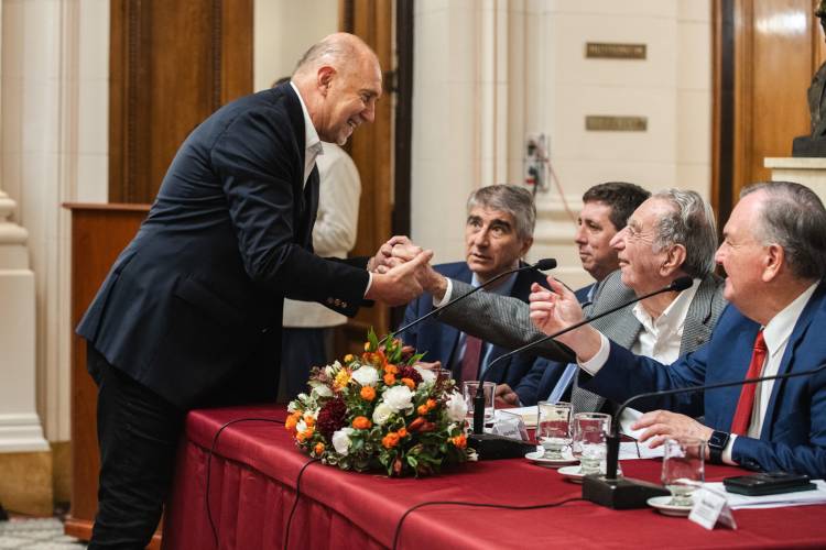 Homenaje del Senado a Danilo Kilibarda por su legado democrático