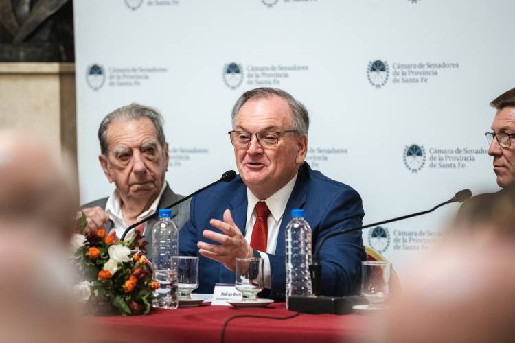 Homenaje del Senado a Danilo Kilibarda por su legado democrático