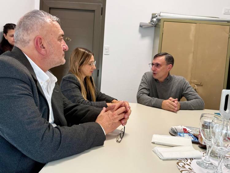 Calvo visitó la Universidad Católica de Santiago del Estero en Rafaela