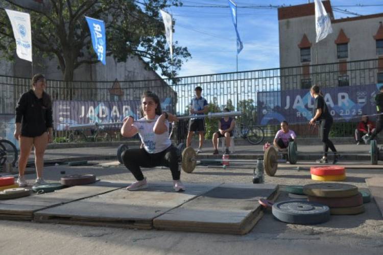 Los Juegos CReAR cumplen con su esencia: cada vez más chicos se acercan al deporte