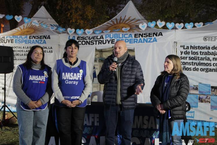 La carpa blanca de la Dignidad Docente llegó al dpto. Garay