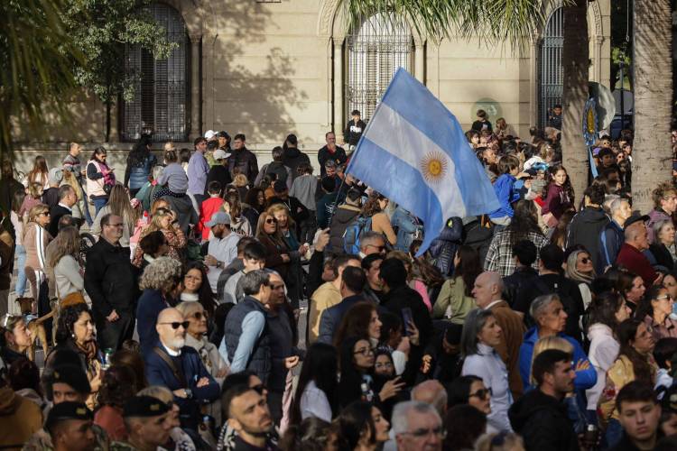 Santa Fe celebró el 25 de Mayo con una masiva fiesta patria